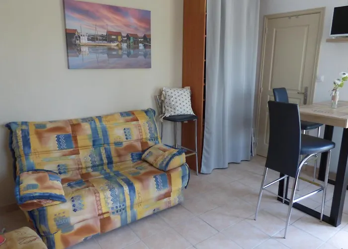 Studio Renove Entre Royan Et Oleron